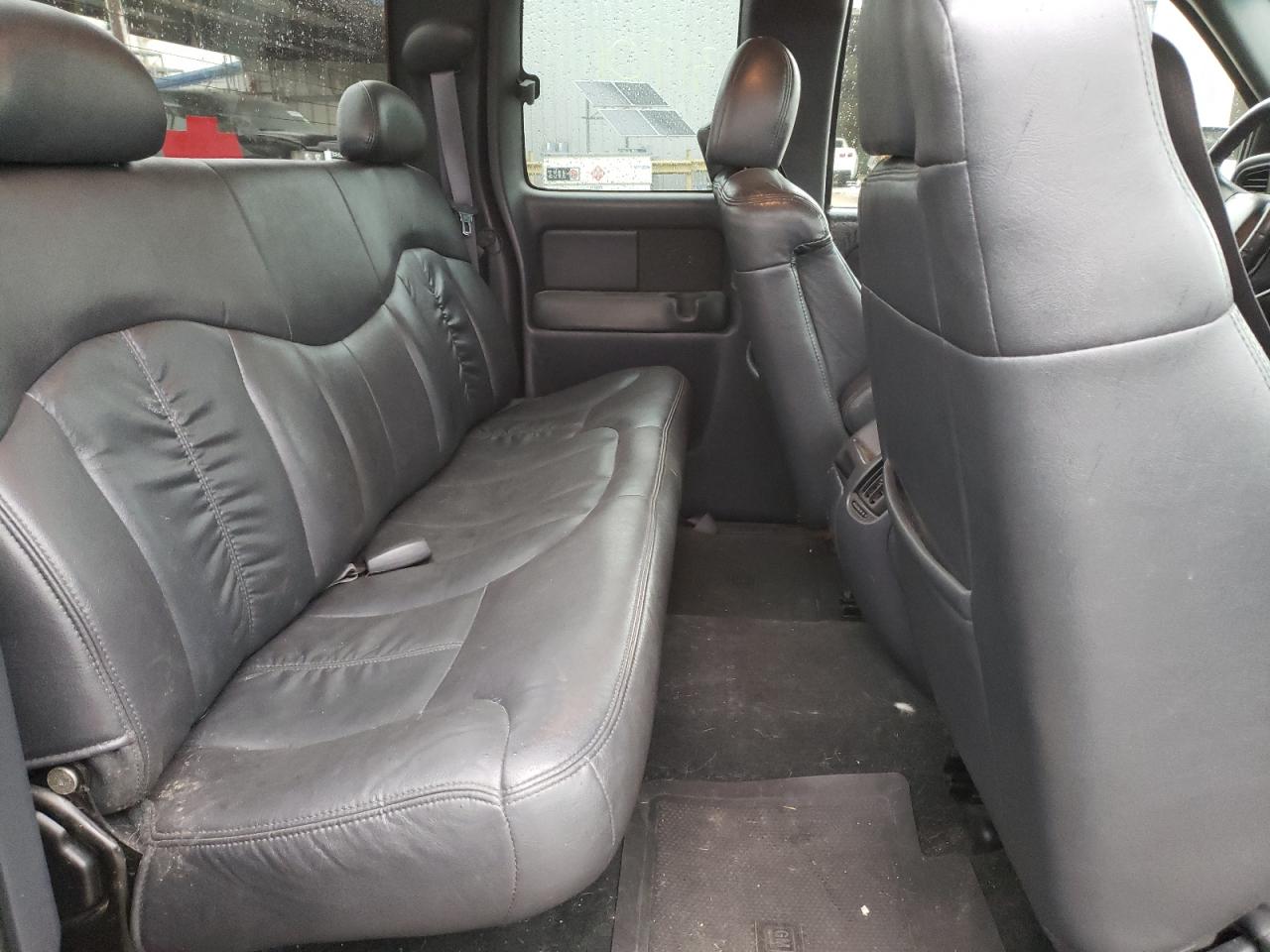Photo 6 from auction – 2000 CHEVROLET SILVERADO with VIN 2GCEC19T5Y1269028