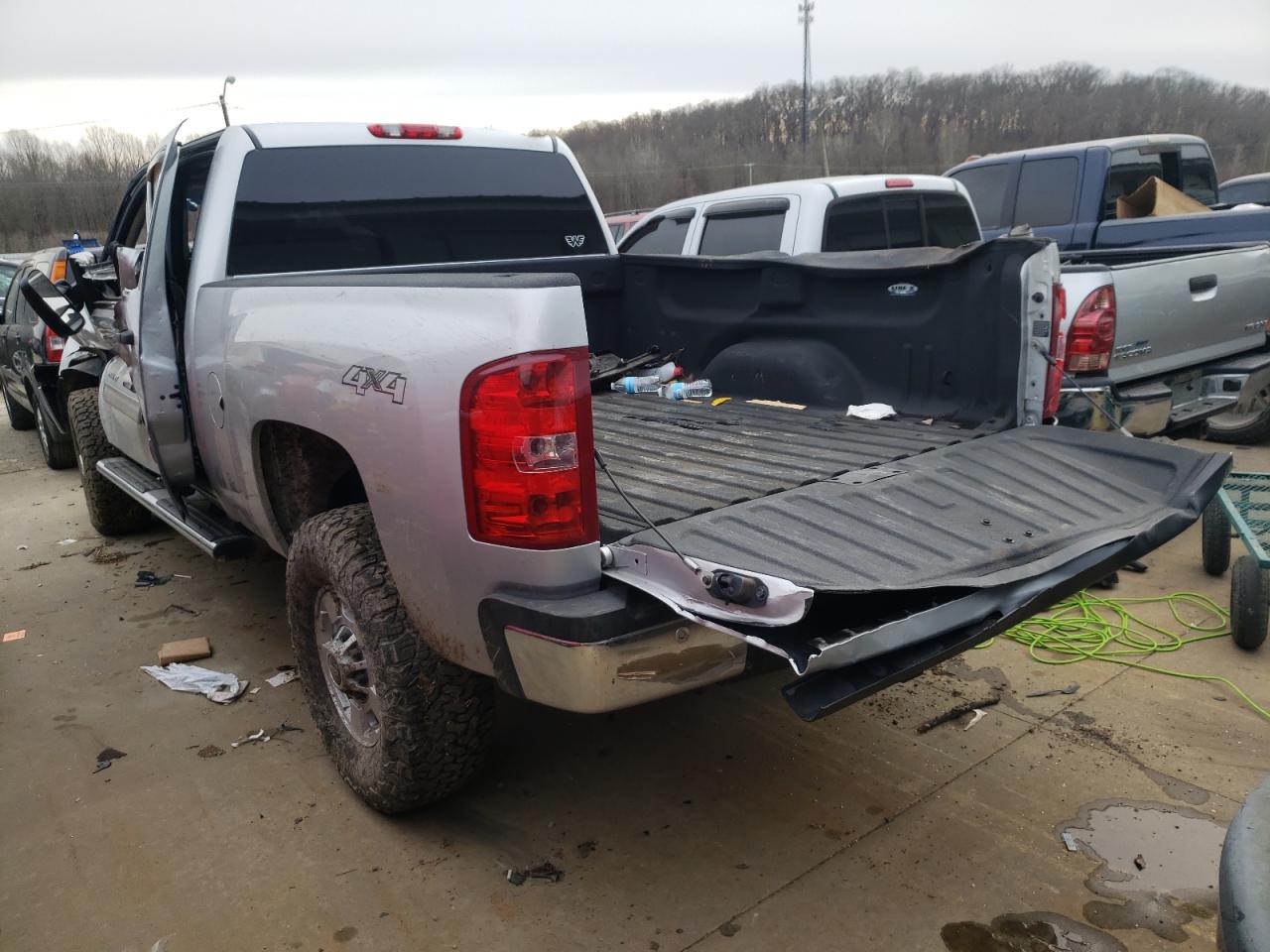 Photo 3 from auction – 2013 CHEVROLET SILVERADO with VIN 1GC1KXC82DF185941