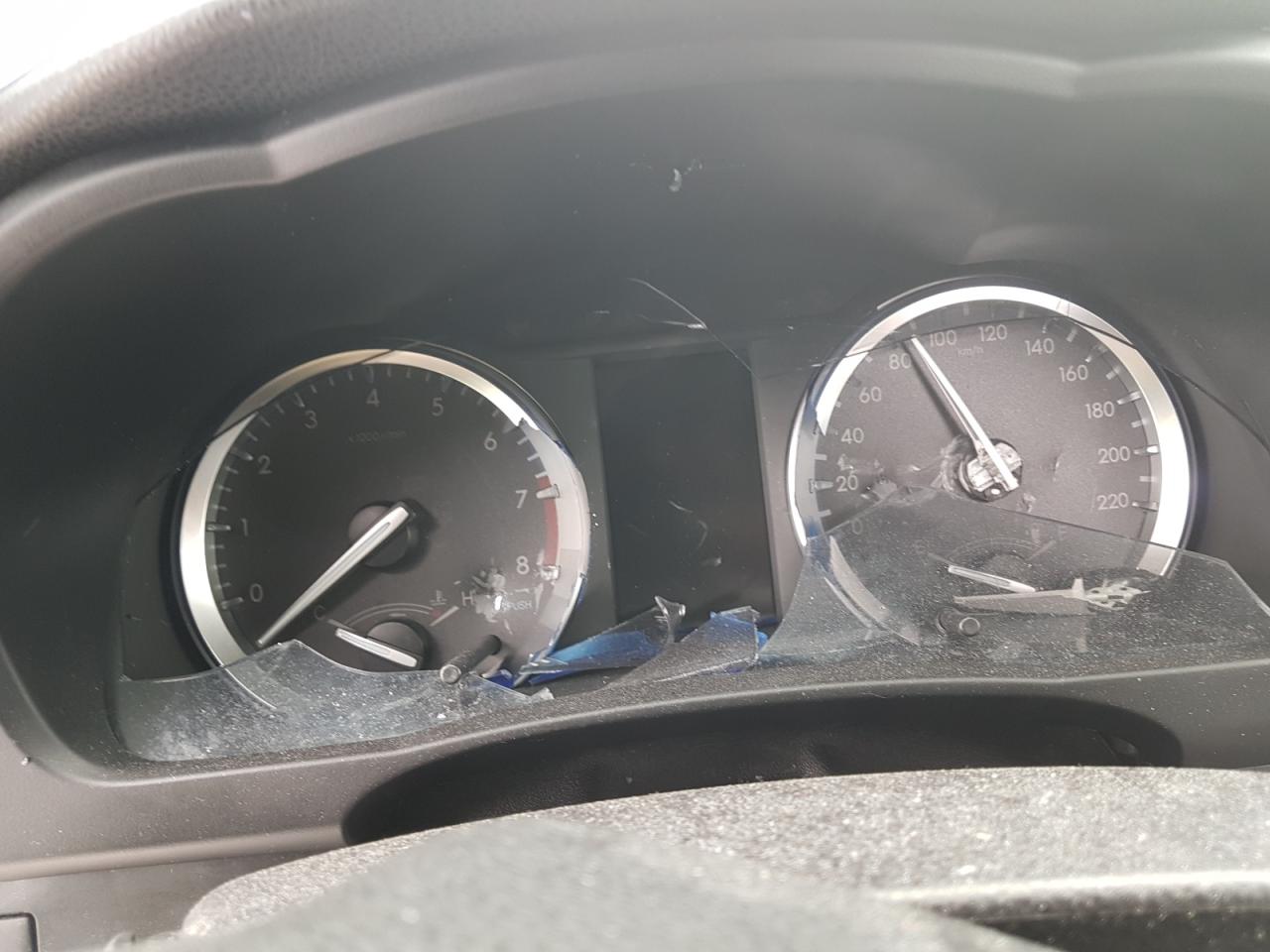 Фото 8 с аукциона – 2017 TOYOTA HIGHLANDER с VIN 5TDDZRFH8HS469371