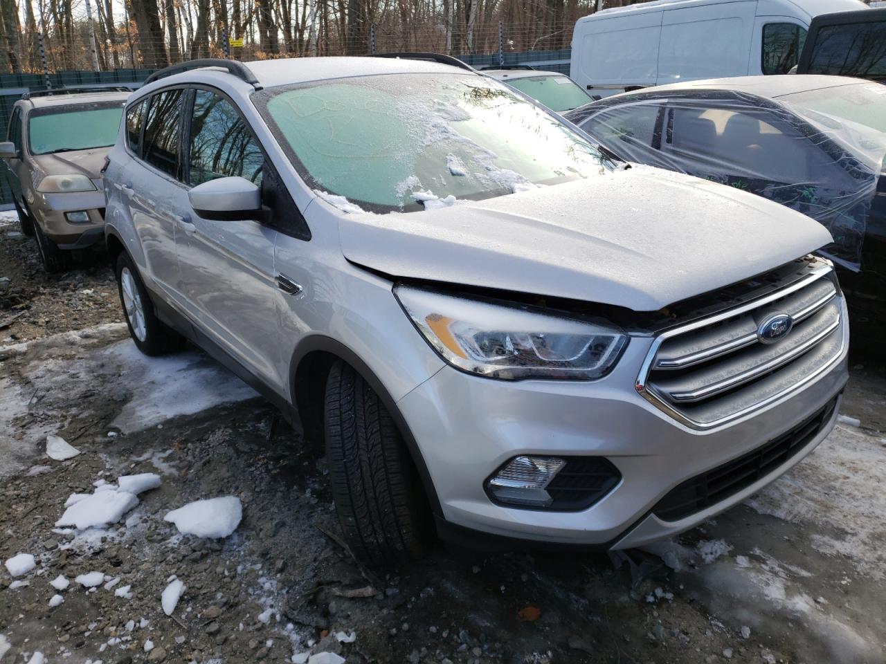 FORD ESCAPE SE 2017 with VIN 1FMCU0GDXHUE65072 - Photo from auction