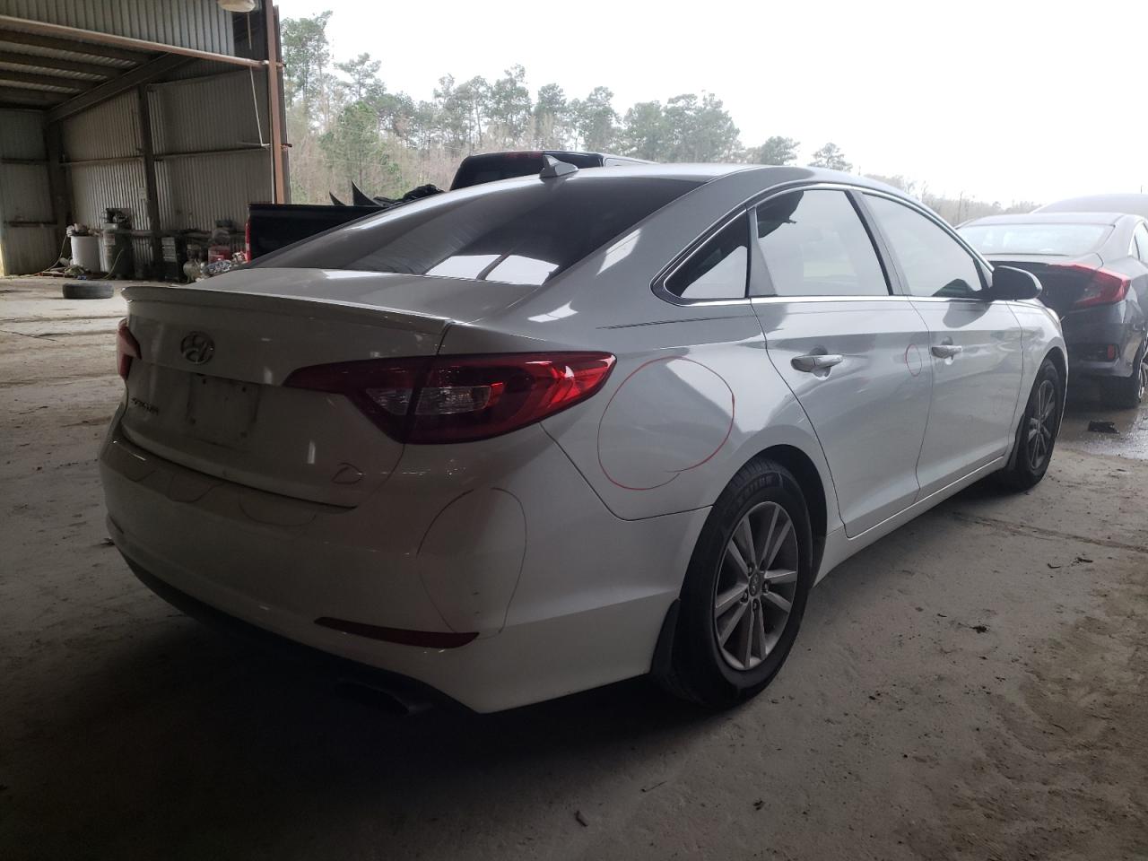 Photo 4 from auction – 2016 HYUNDAI SONATA SE with VIN 5NPE24AF9GH309344