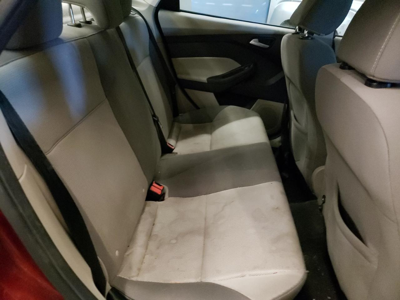 Photo 6 from auction – 2014 FORD FOCUS SE with VIN 1FADP3F29EL178430