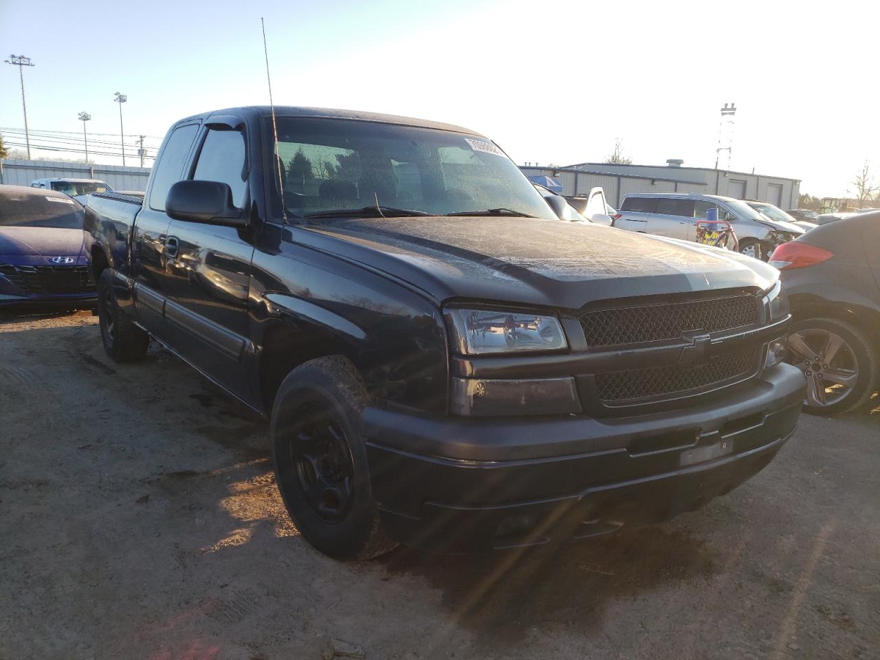 CHEVROLET SILVERADO 2003 with VIN 1GCEC19V93Z339437 - Photo from auction