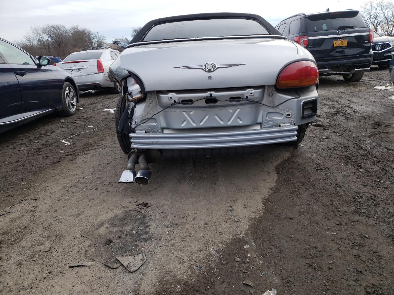 Photo 9 from auction – 2000 CHRYSLER LHS with VIN 2C3HC56G0YH339204
