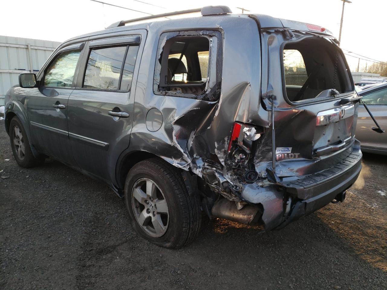 Photo 3 from auction – 2011 HONDA PILOT with VIN 5FNYF4H52BB035765