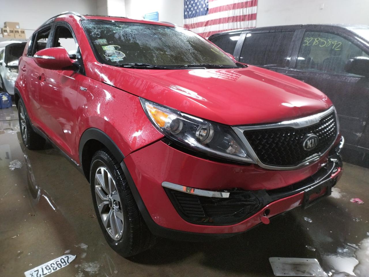 KIA SPORTAGE L 2014 with VIN KNDPBCAC6E7568237 - Photo from auction