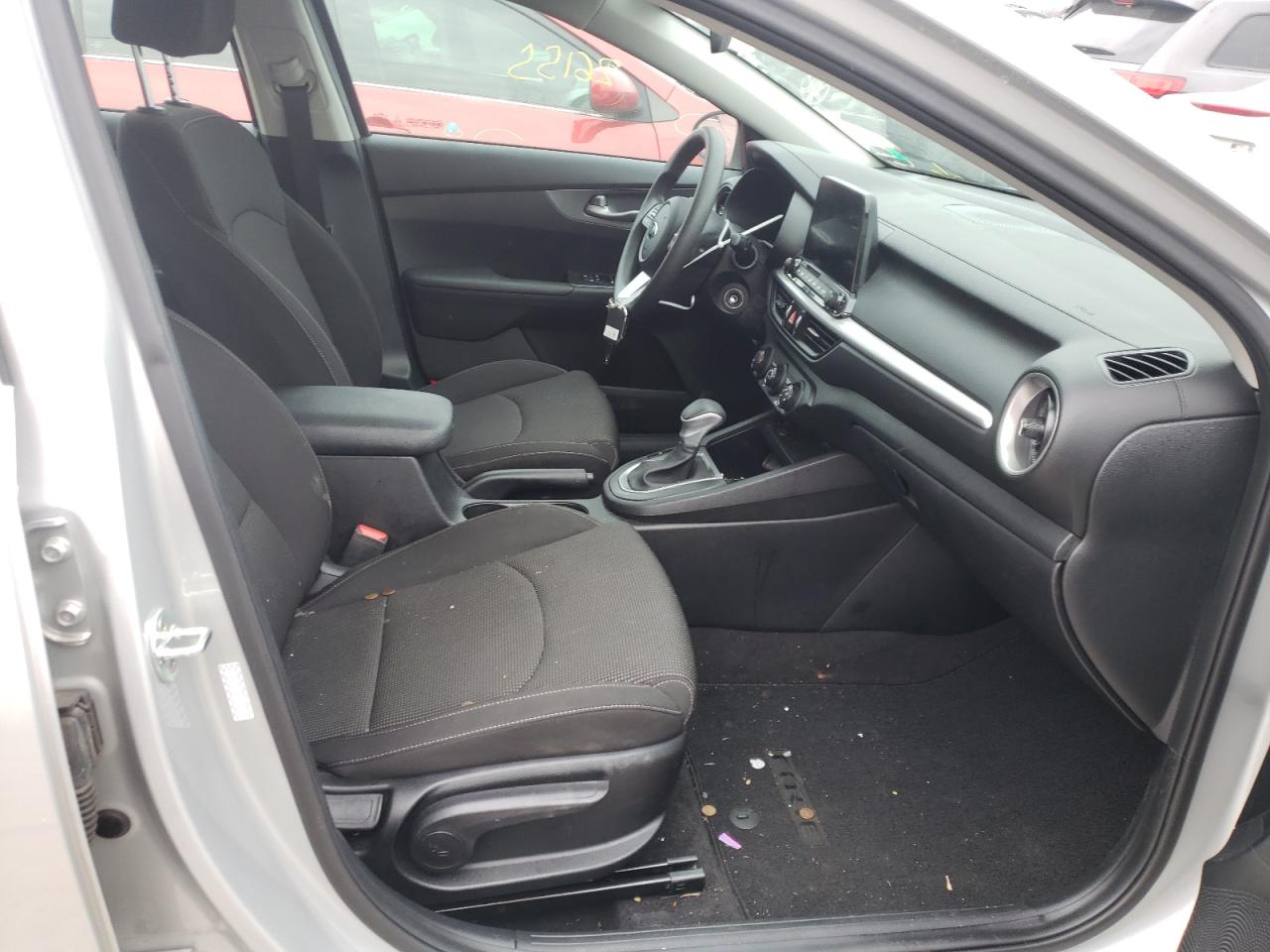 Photo 5 from auction – 2020 KIA FORTE FE with VIN 3KPF24AD7LE235455