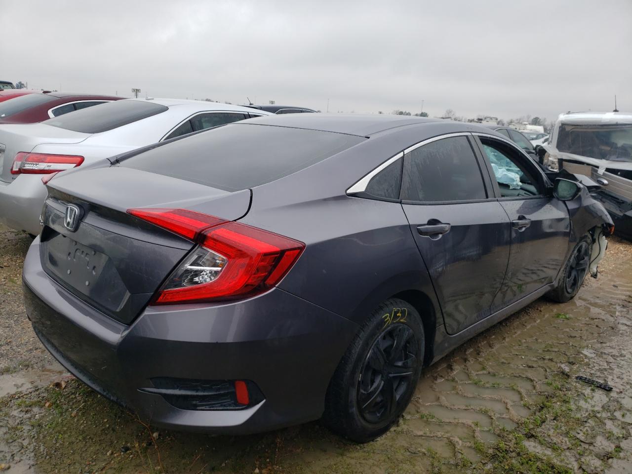 Photo 4 from auction – 2016 HONDA CIVIC LX with VIN 19XFC2F52GE054742