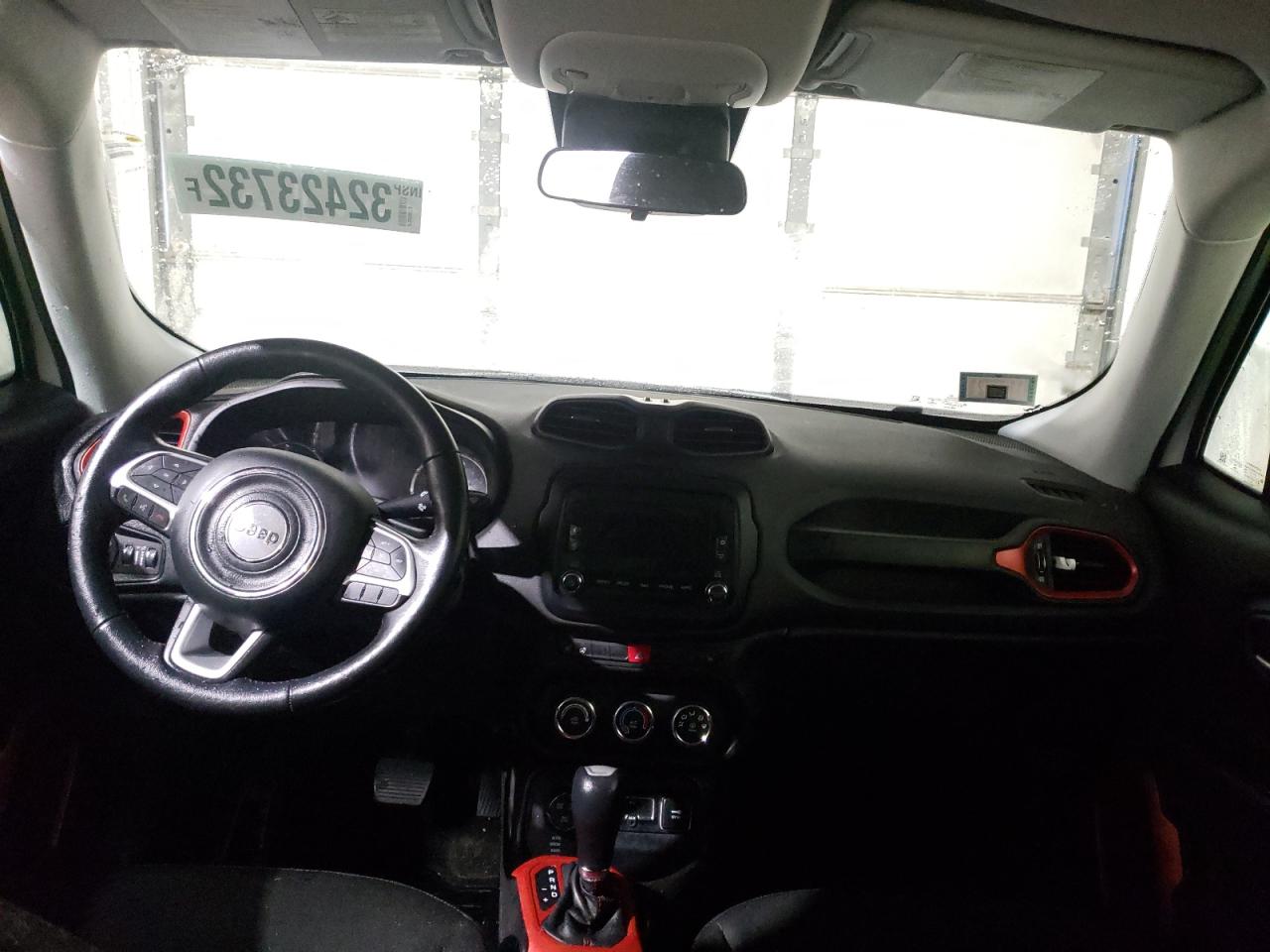 Photo 9 from auction – 2017 JEEP RENEGADE T with VIN ZACCJBCB6HPG57863