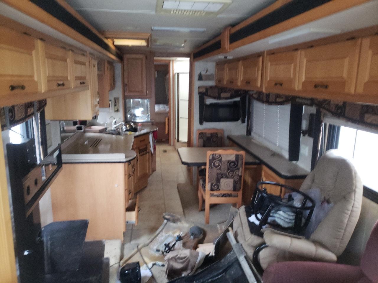 Photo 6 from auction – 2006 ROADMASTER RAIL MONOCOQUE with VIN 1RF42464562039198