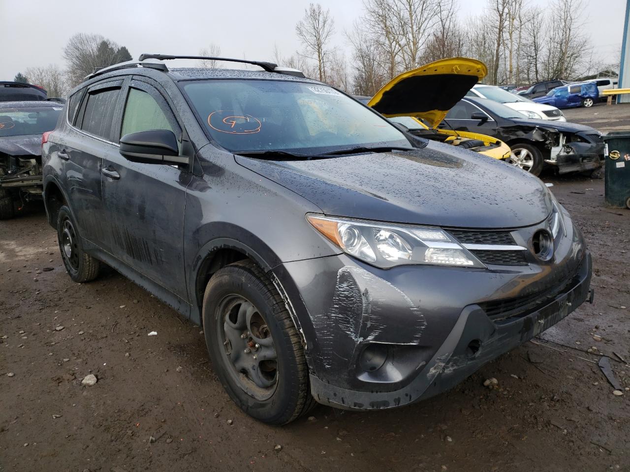 TOYOTA RAV4 LE 2015 with VIN JTMBFREV0FD128725 - Photo from auction