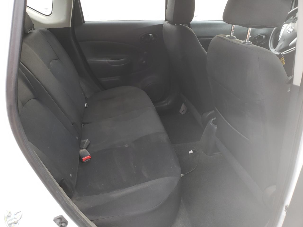 Photo 6 from auction – 2015 NISSAN VERSA NOTE with VIN 3N1CE2CP2FL439511