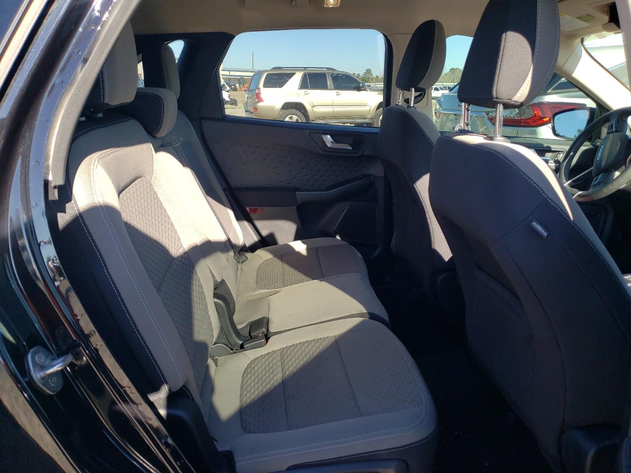 Photo 6 from auction – 2020 FORD ESCAPE SE with VIN 1FMCU0G68LUA67188