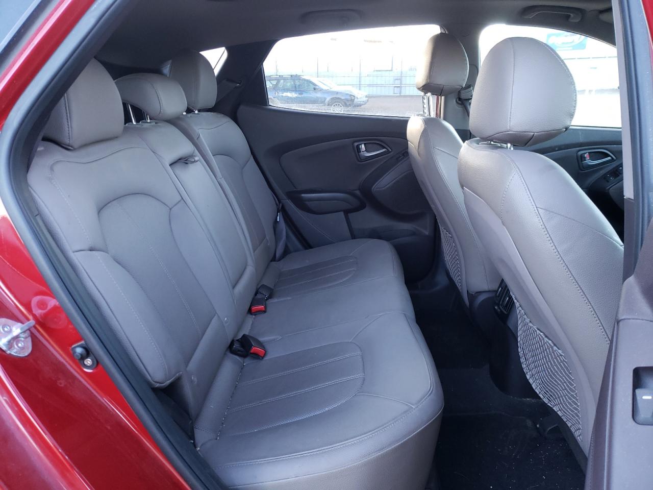 Photo 6 from auction – 2014 HYUNDAI TUCSON with VIN KM8JUCAG0EU889092