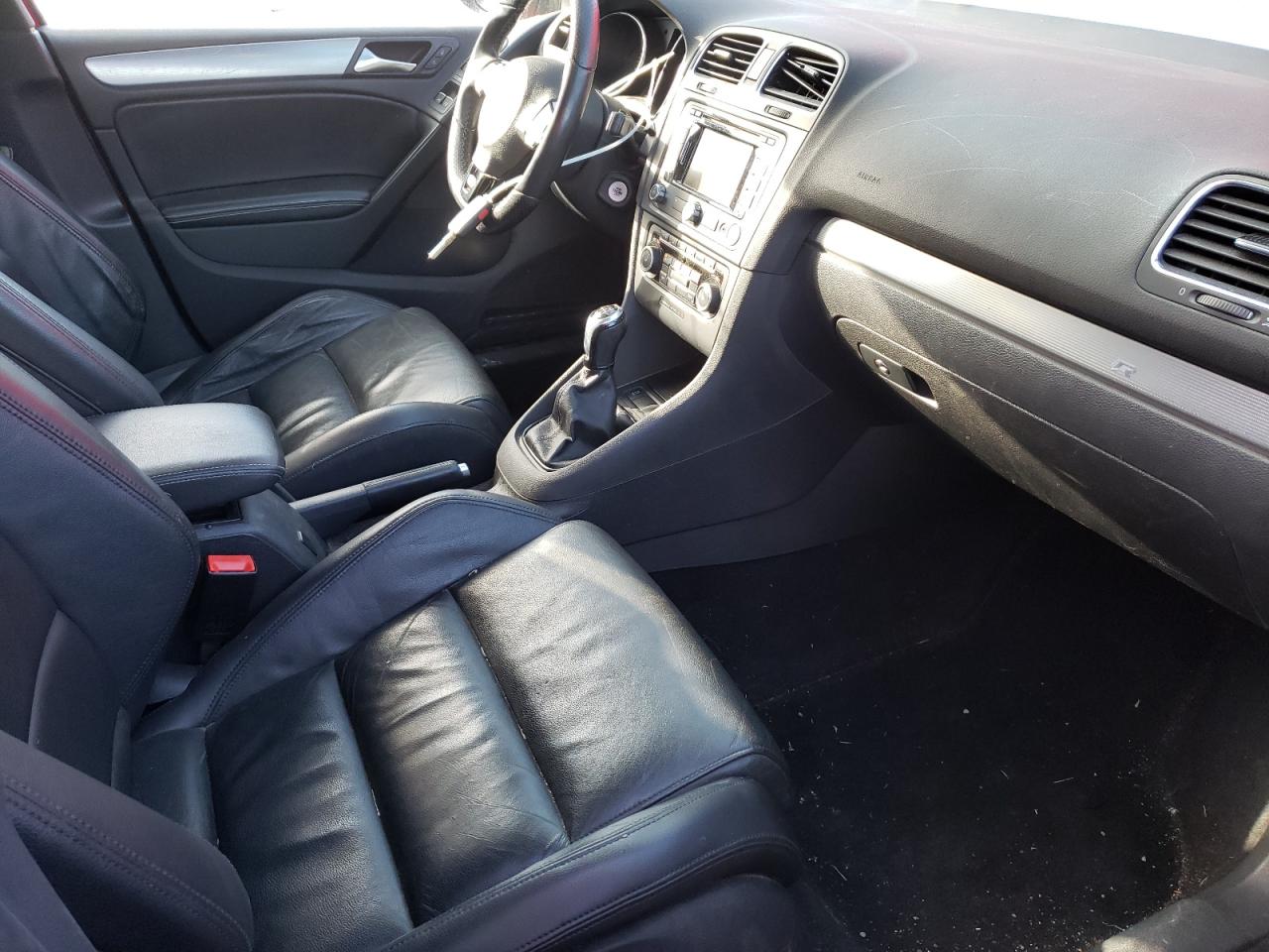 Photo 5 from auction – 2012 VOLKSWAGEN GOLF R with VIN WVWPF7AJ9CW304815