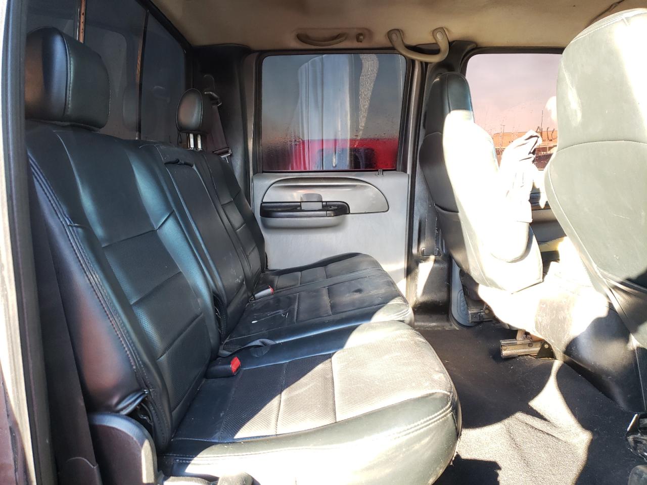 Photo 6 from auction – 2005 FORD F250 SUPER with VIN 1FTSW21P05EC32235