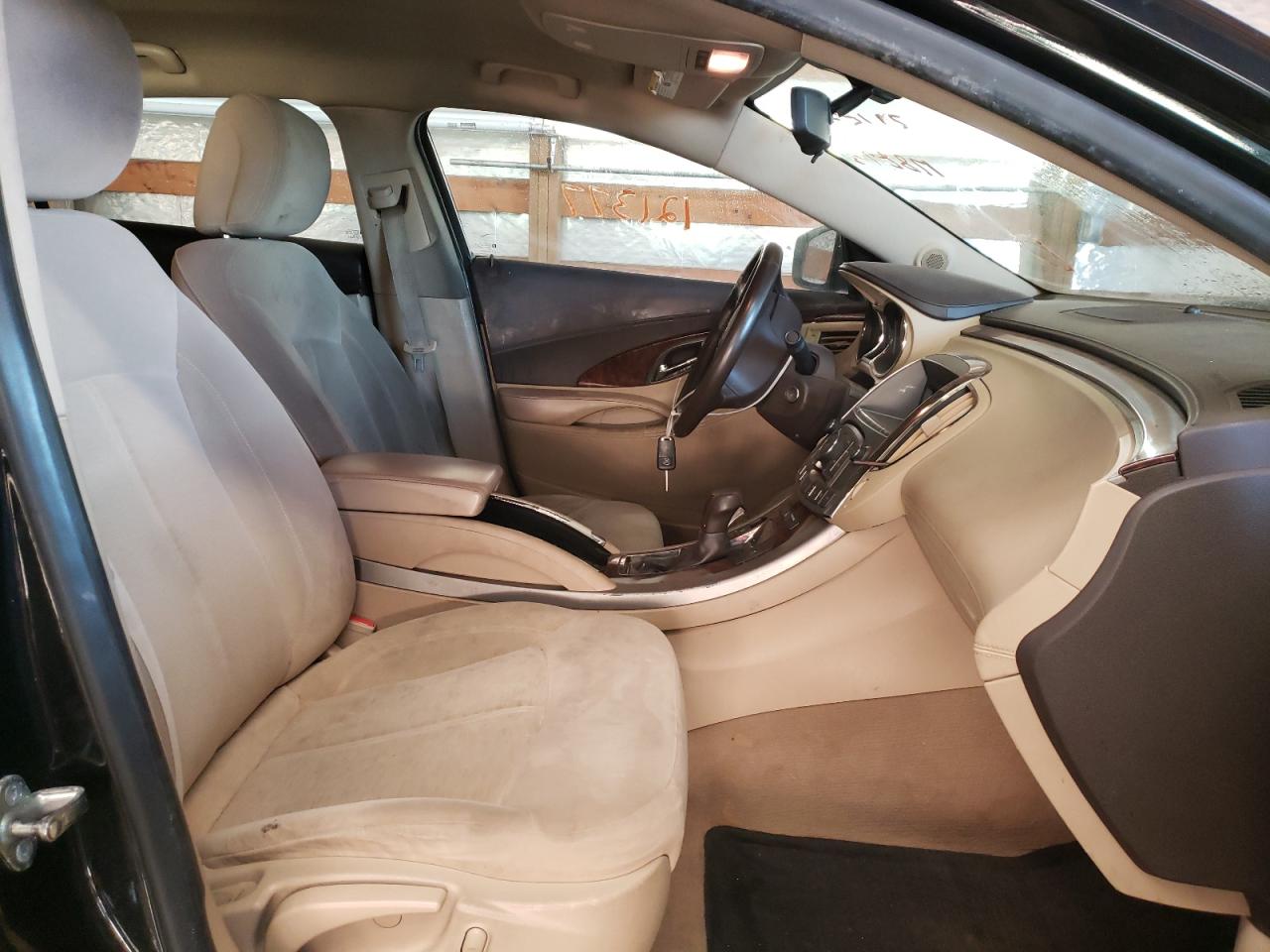 Photo 5 from auction – 2010 BUICK LACROSSE C with VIN 1G4GB5EG5AF178895