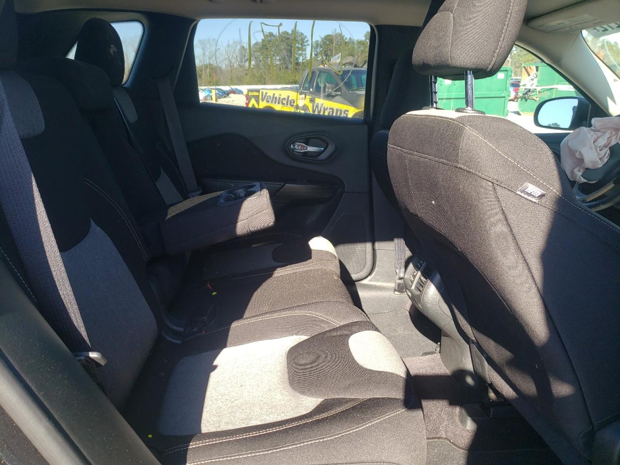 Photo 6 from auction – 2016 JEEP CHEROKEE S with VIN 1C4PJLAB9GW376121
