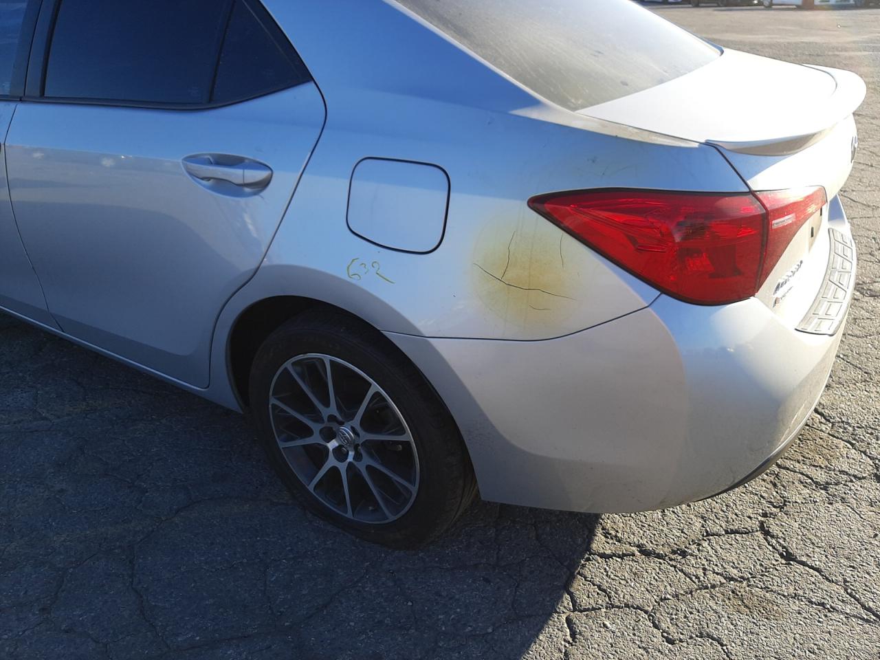 Photo 9 from auction – 2017 TOYOTA COROLLA L with VIN 5YFBURHE4HP606548