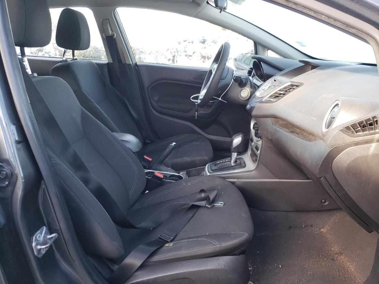 Photo 5 from auction – 2019 FORD FIESTA SE with VIN 3FADP4BJ2KM140387