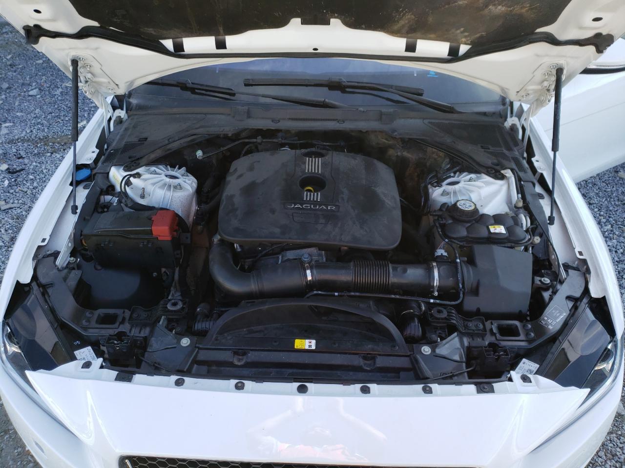 Photo 7 from auction – 2017 JAGUAR XE PREMIUM with VIN SAJAD4BG0HA971355
