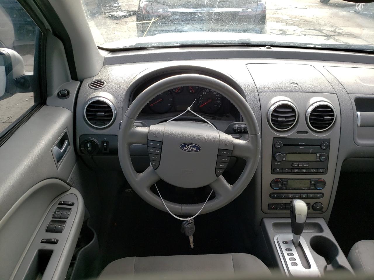 Photo 9 from auction – 2005 FORD FREESTYLE with VIN 1FMDK05155GA55776