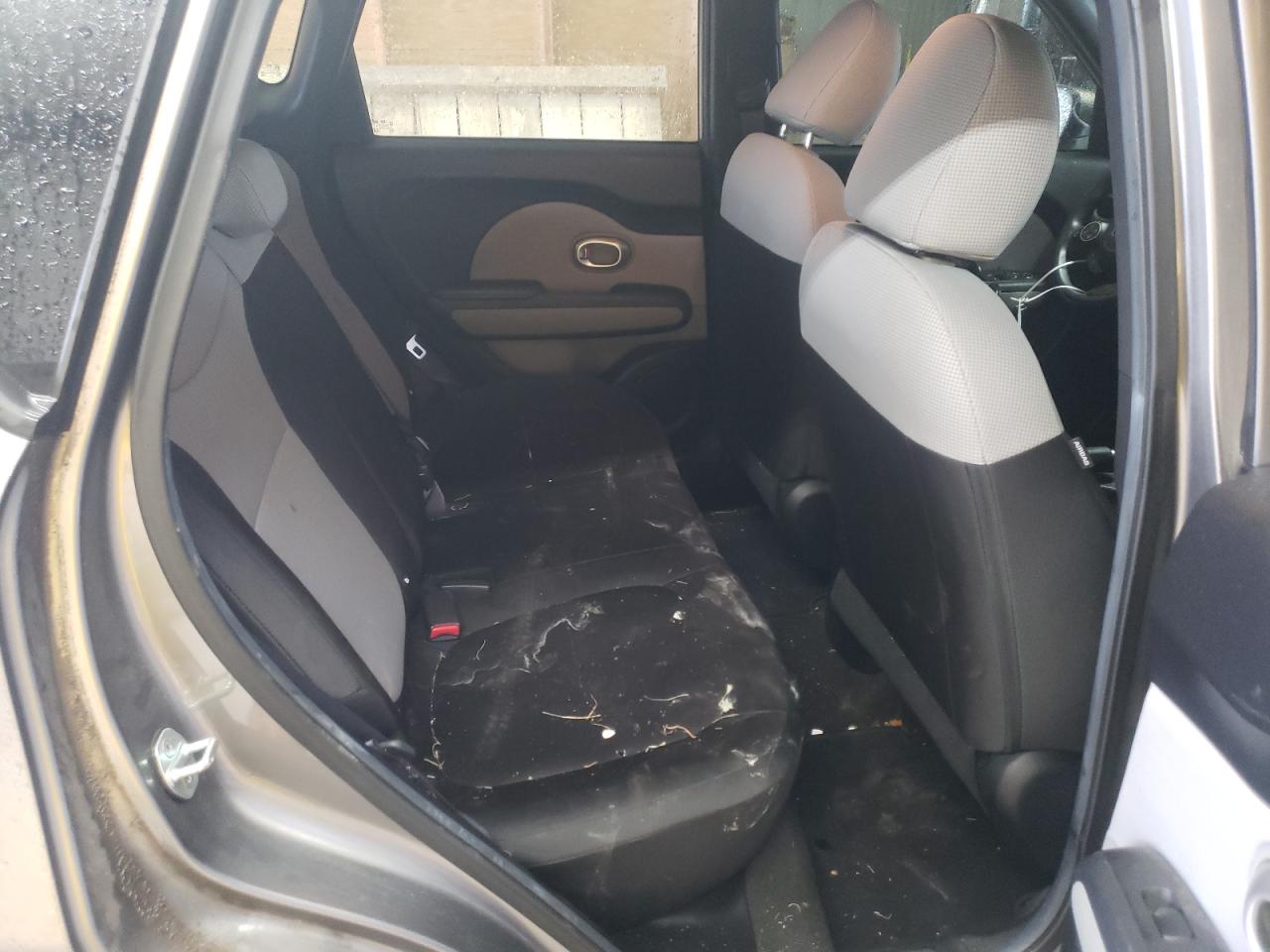 Photo 6 from auction – 2015 KIA SOUL with VIN KNDJN2A22F7213128