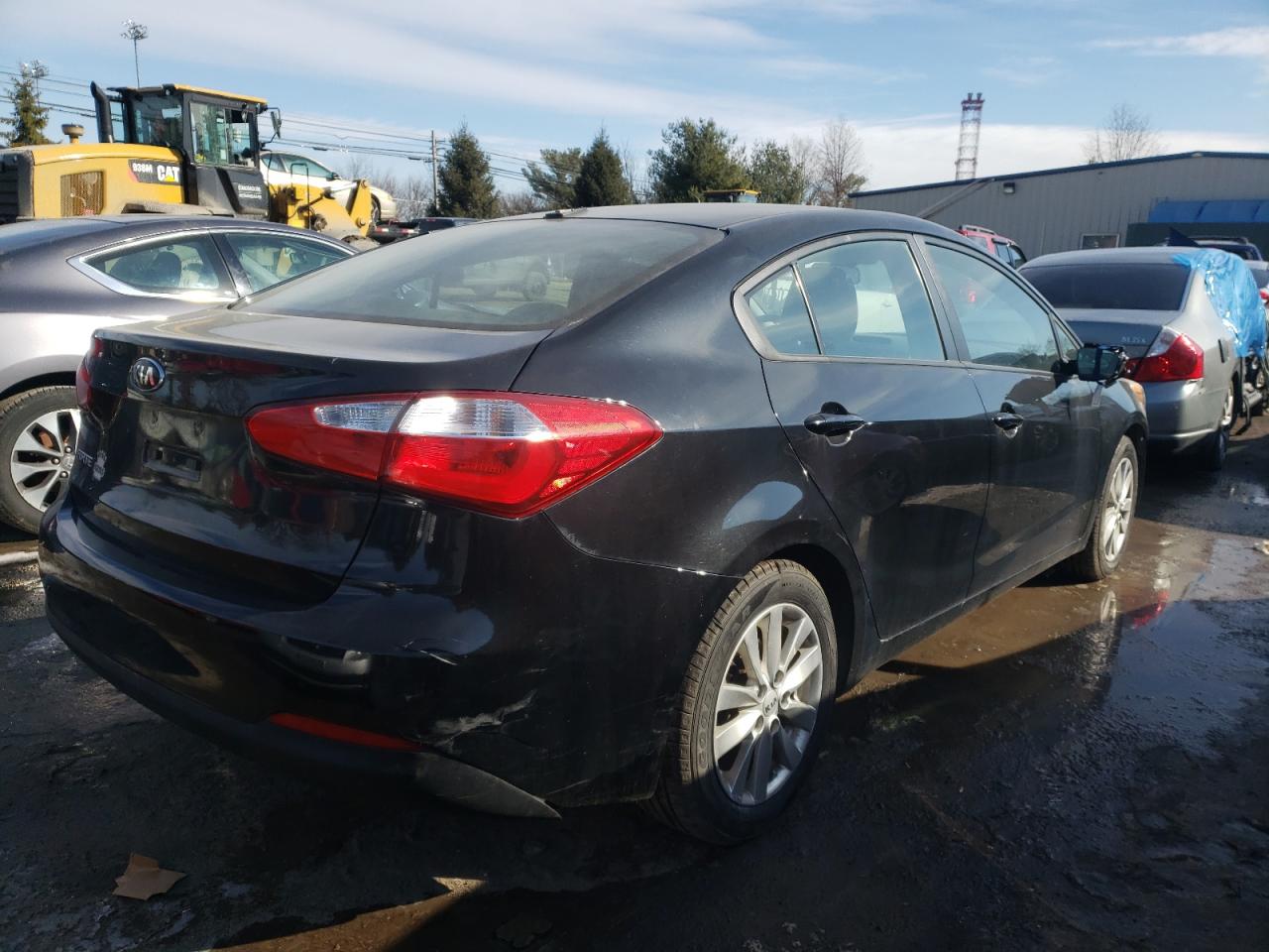 Photo 4 from auction – 2015 KIA FORTE LX with VIN KNAFX4A69F5353586