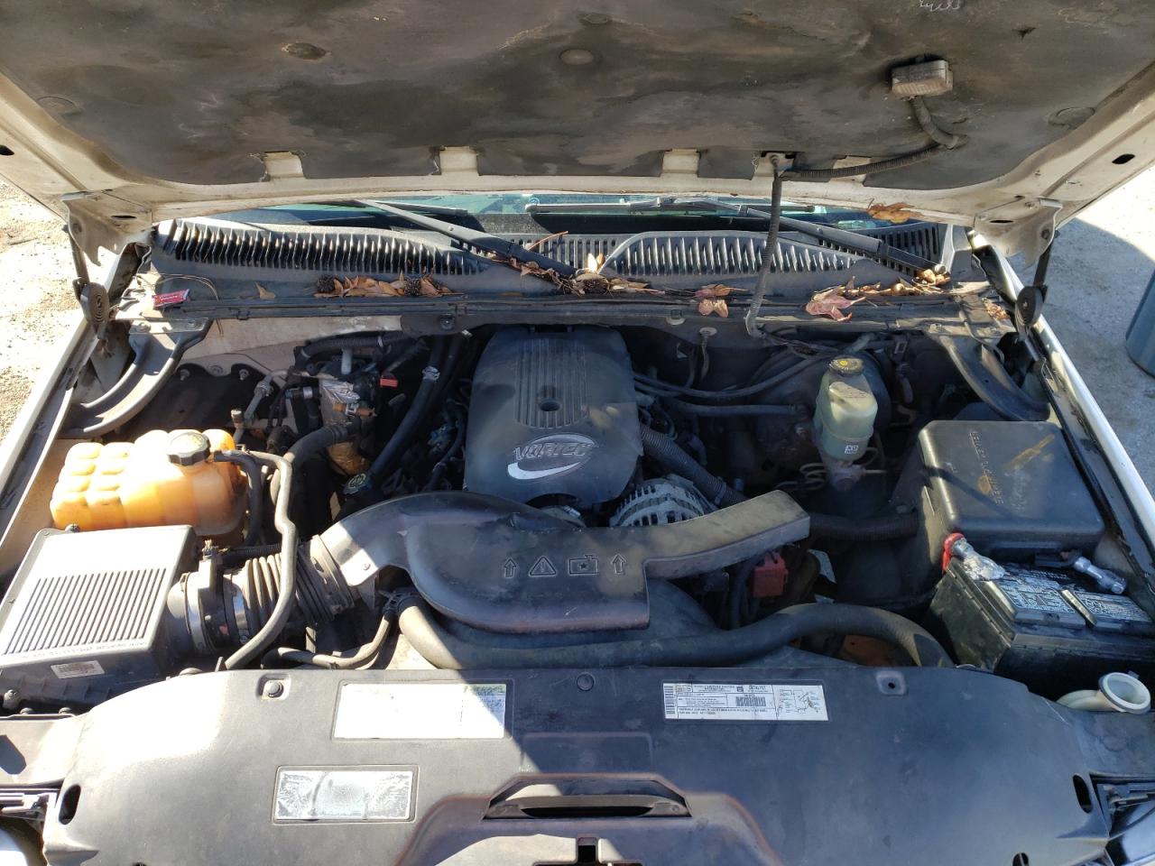Photo 7 from auction – 2001 CHEVROLET SUBURBAN C with VIN 3GNEC16TX1G256199