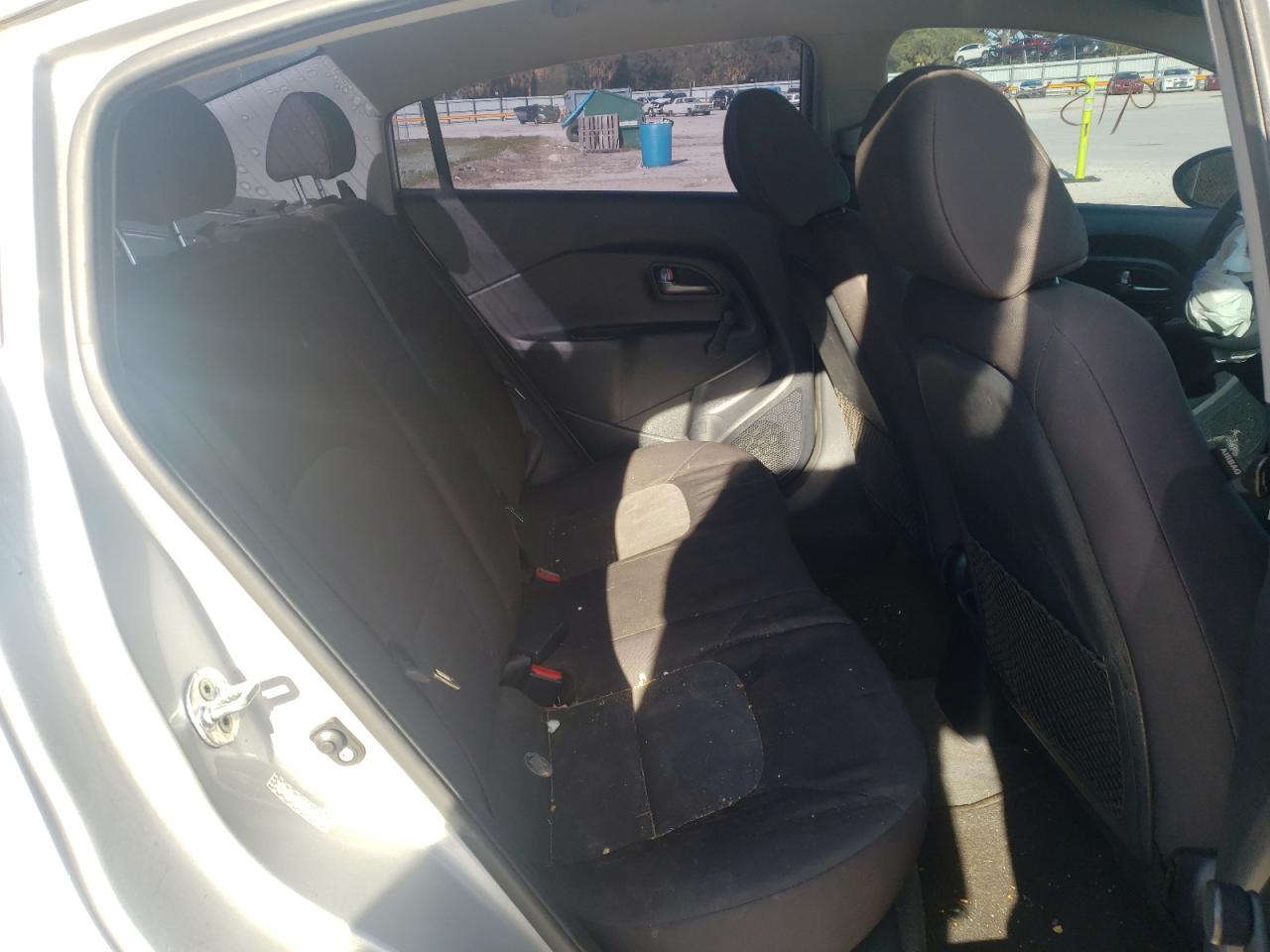 Photo 6 from auction – 2016 KIA RIO LX with VIN KNADM4A32G6663693