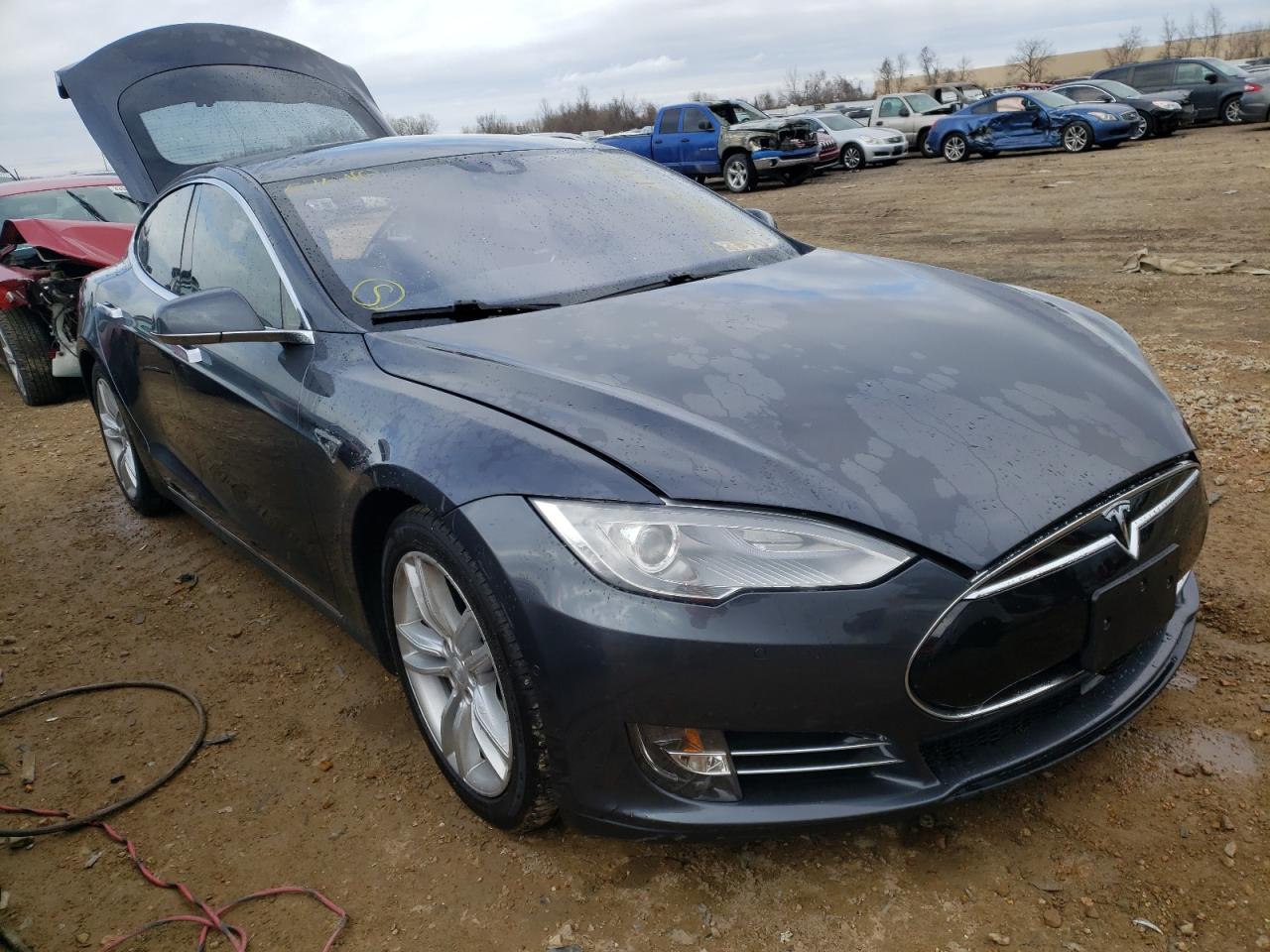 TESLA MODEL S 85 2015 with VIN 5YJSA1H28FF094544 - Photo from auction