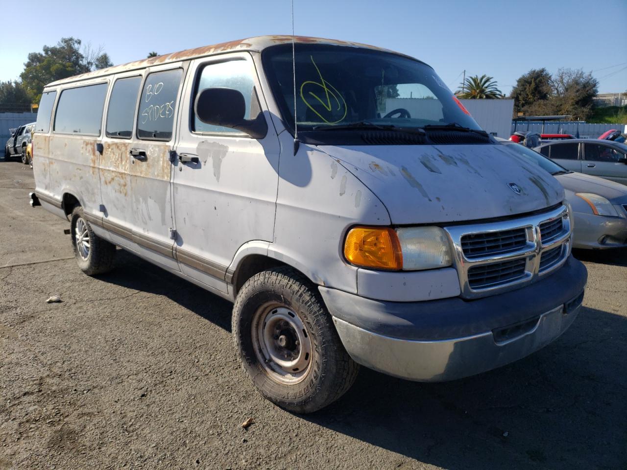 Photo 1 from auction – 1999 DODGE RAM WAGON with VIN 2B5WB35Z0XK543072