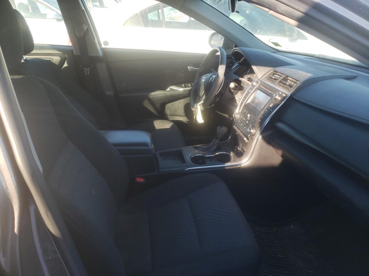 Photo 5 from auction – 2017 TOYOTA CAMRY LE with VIN 4T1BF1FKXHU439177