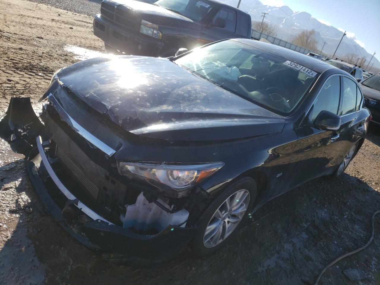 Photo 2 from auction – 2016 INFINITI Q50 BASE with VIN JN1CV7AR2GM251497