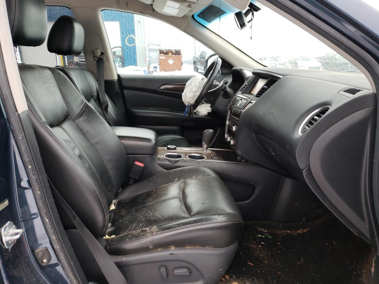 Photo 5 from auction – 2013 NISSAN PATHFINDER with VIN 5N1AR2MM6DC620984