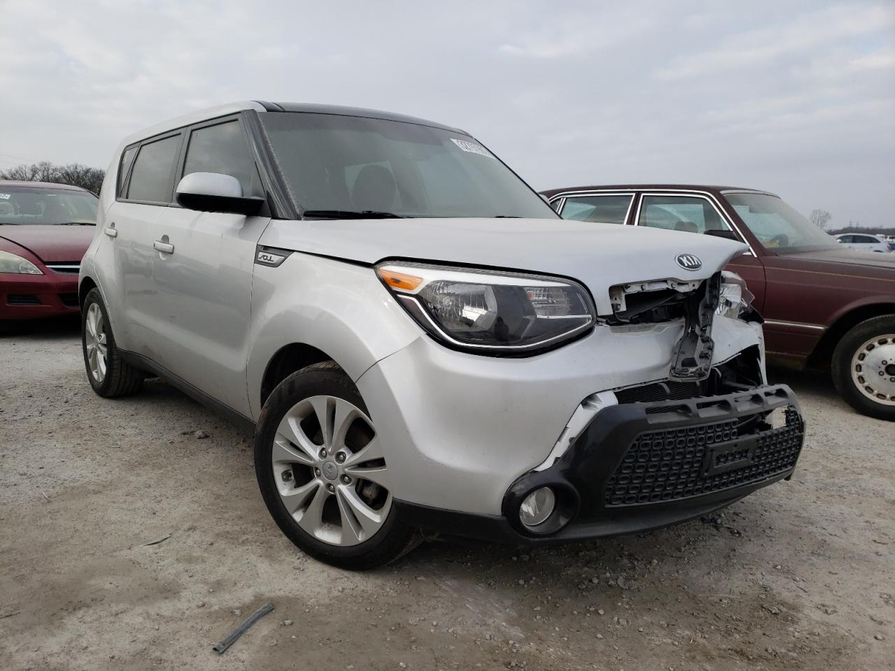 KIA SOUL + 2016 with VIN KNDJP3A50G7827753 - Photo from auction