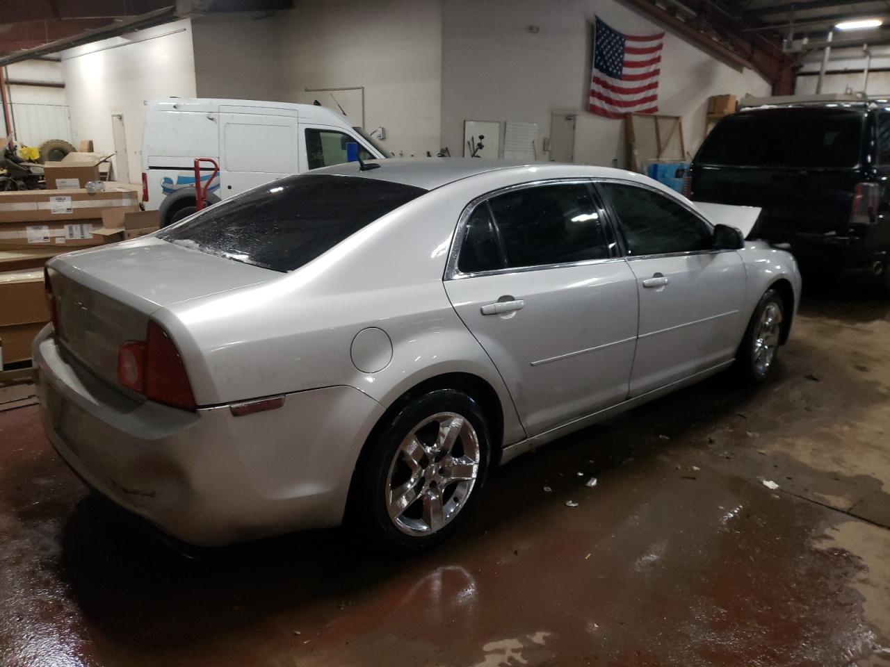 Photo 4 from auction – 2011 CHEVROLET MALIBU LS with VIN 1G1ZB5E15BF322867