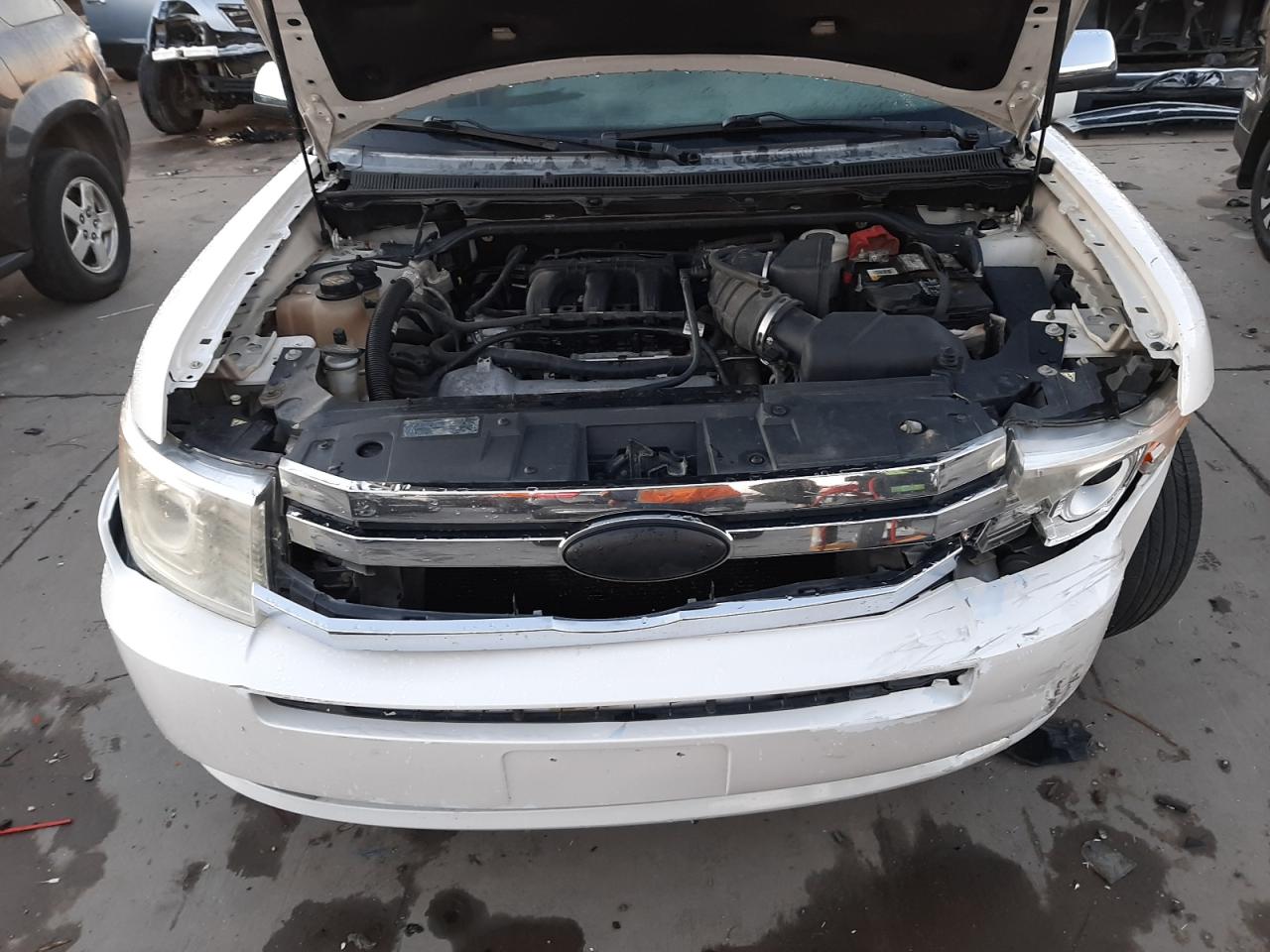 Photo 7 from auction – 2011 FORD FLEX LIMIT with VIN 2FMGK5DC4BBD34930