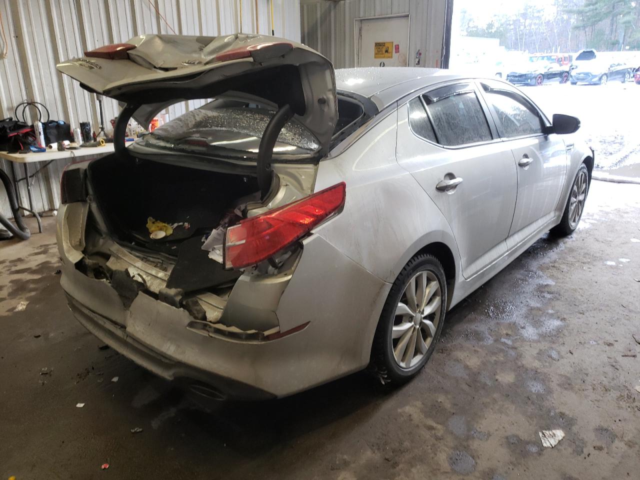 Photo 4 from auction – 2014 KIA OPTIMA EX with VIN 5XXGN4A7XEG302842