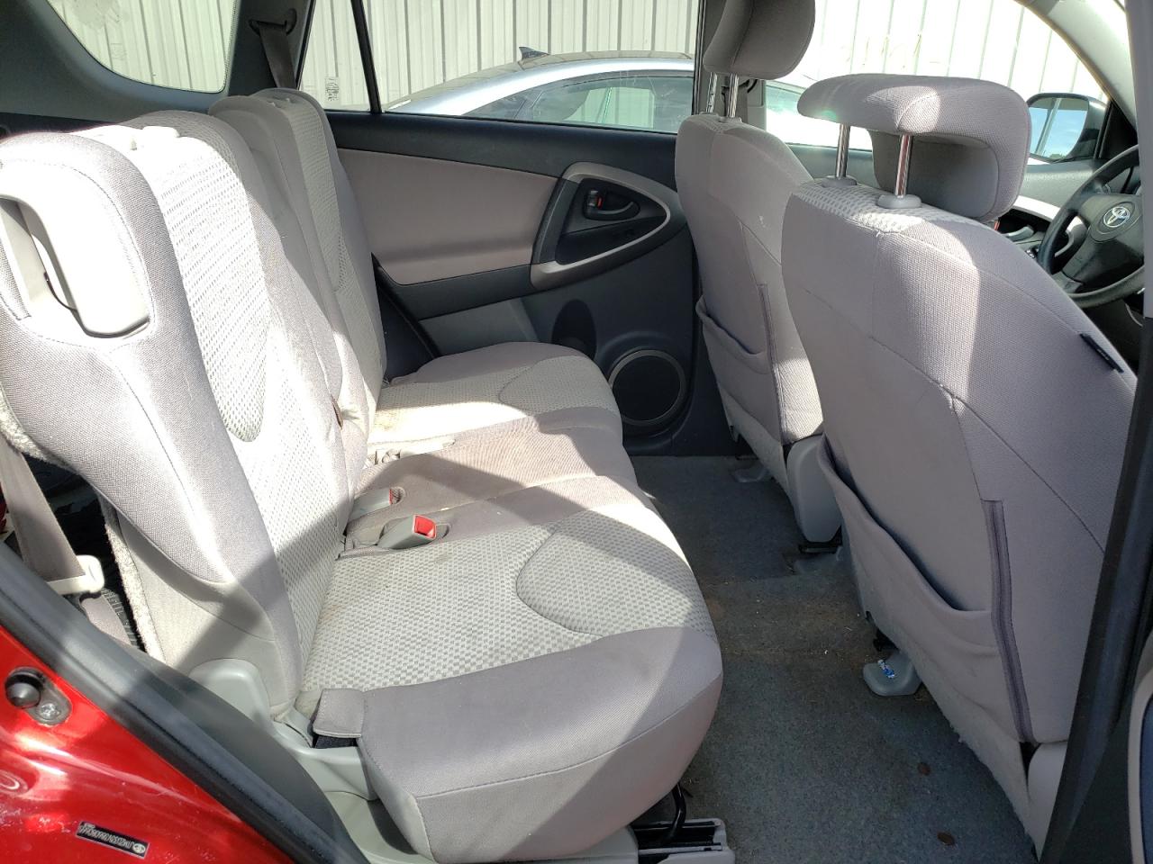 Photo 6 from auction – 2008 TOYOTA RAV4 with VIN JTMZD33V386080665