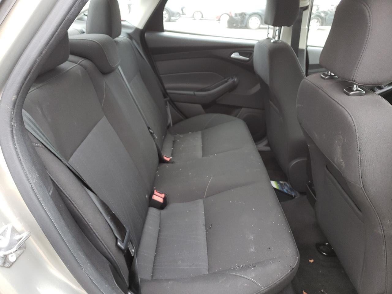 Photo 6 from auction – 2015 FORD FOCUS SE with VIN 1FADP3F25FL344931