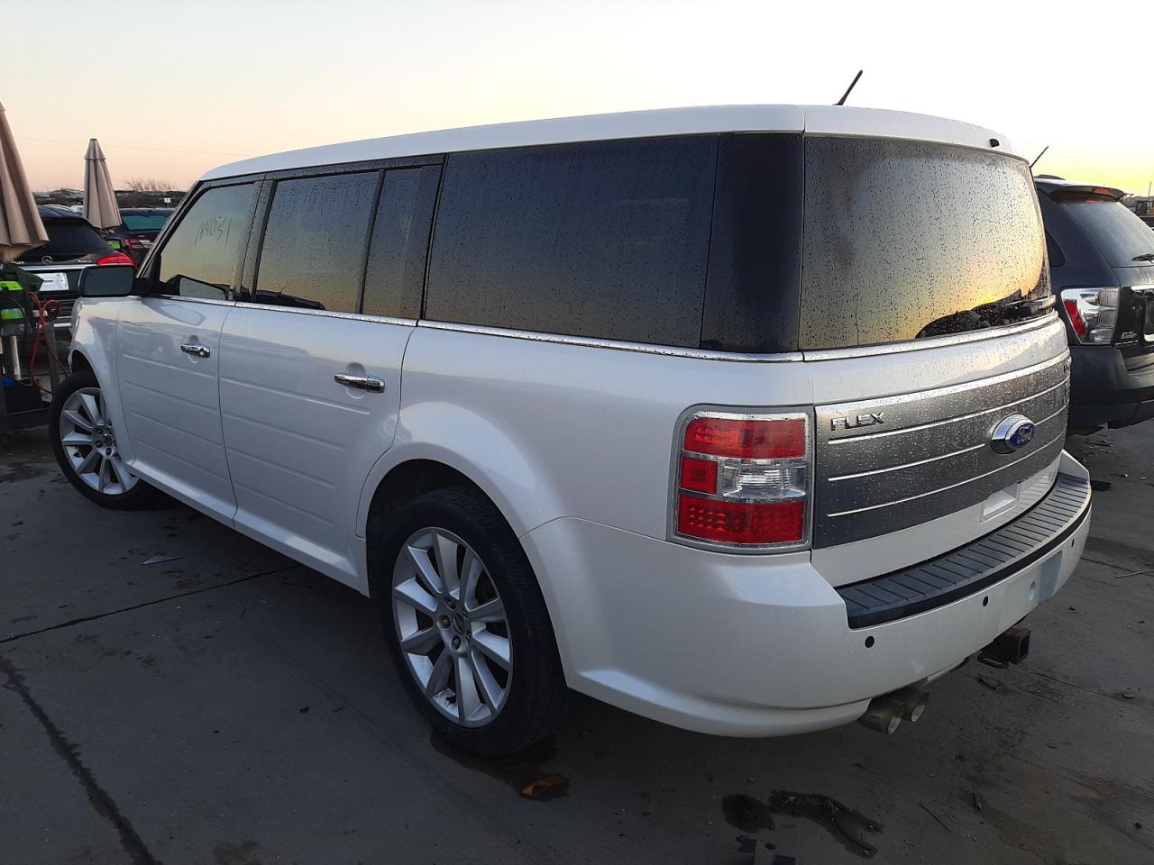 Photo 3 from auction – 2011 FORD FLEX LIMIT with VIN 2FMGK5DC4BBD34930