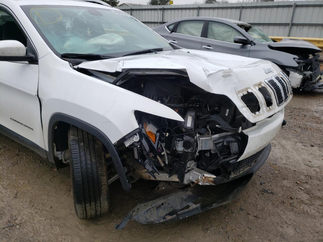 Photo 9 from auction – 2019 JEEP CHEROKEE L with VIN 1C4PJLCB6KD222614