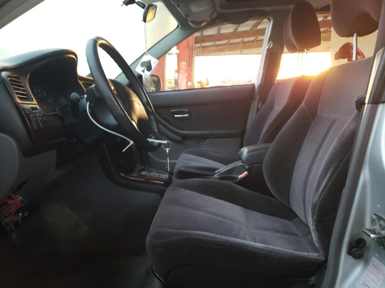 Photo 5 from auction – 2003 SUBARU LEGACY with VIN 4S3BE635337205053