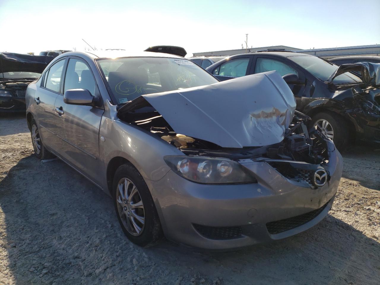 MAZDA 3 I 2006 with VIN JM1BK32F361446684 - Photo from auction