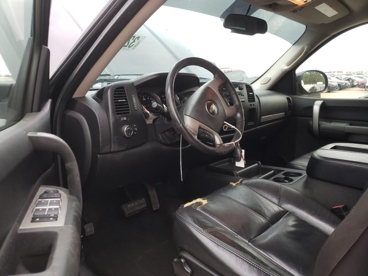 Photo 9 from auction – 2008 CHEVROLET SILVERADO with VIN 2GCEC13J881113895