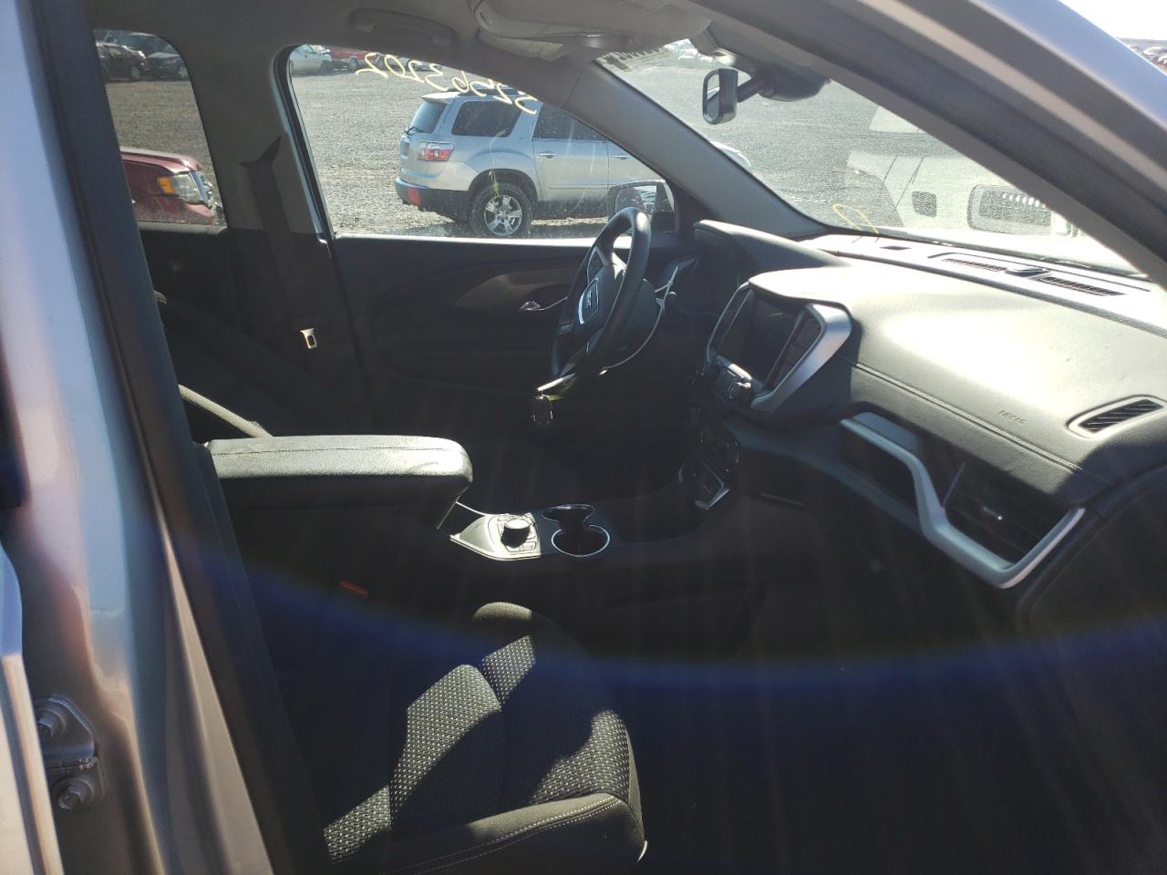 Photo 5 from auction – 2022 GMC TERRAIN SL with VIN 3GKALMEV4NL104707