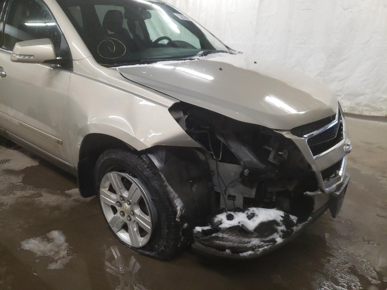 Photo 9 from auction – 2010 CHEVROLET TRAVERSE L with VIN 1GNLVFED4AS122077