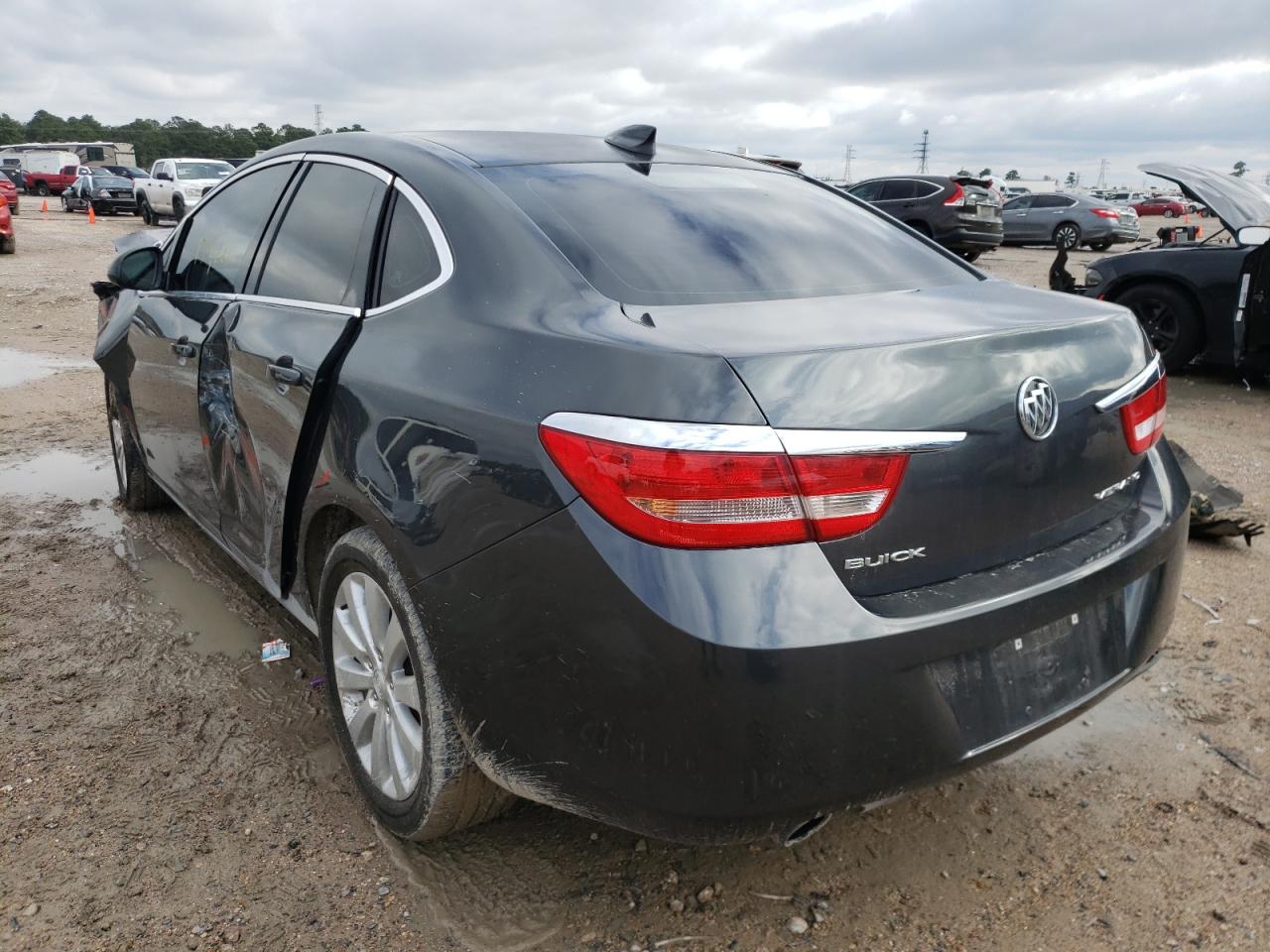 Photo 3 from auction – 2016 BUICK VERANO with VIN 1G4PP5SK4G4113793