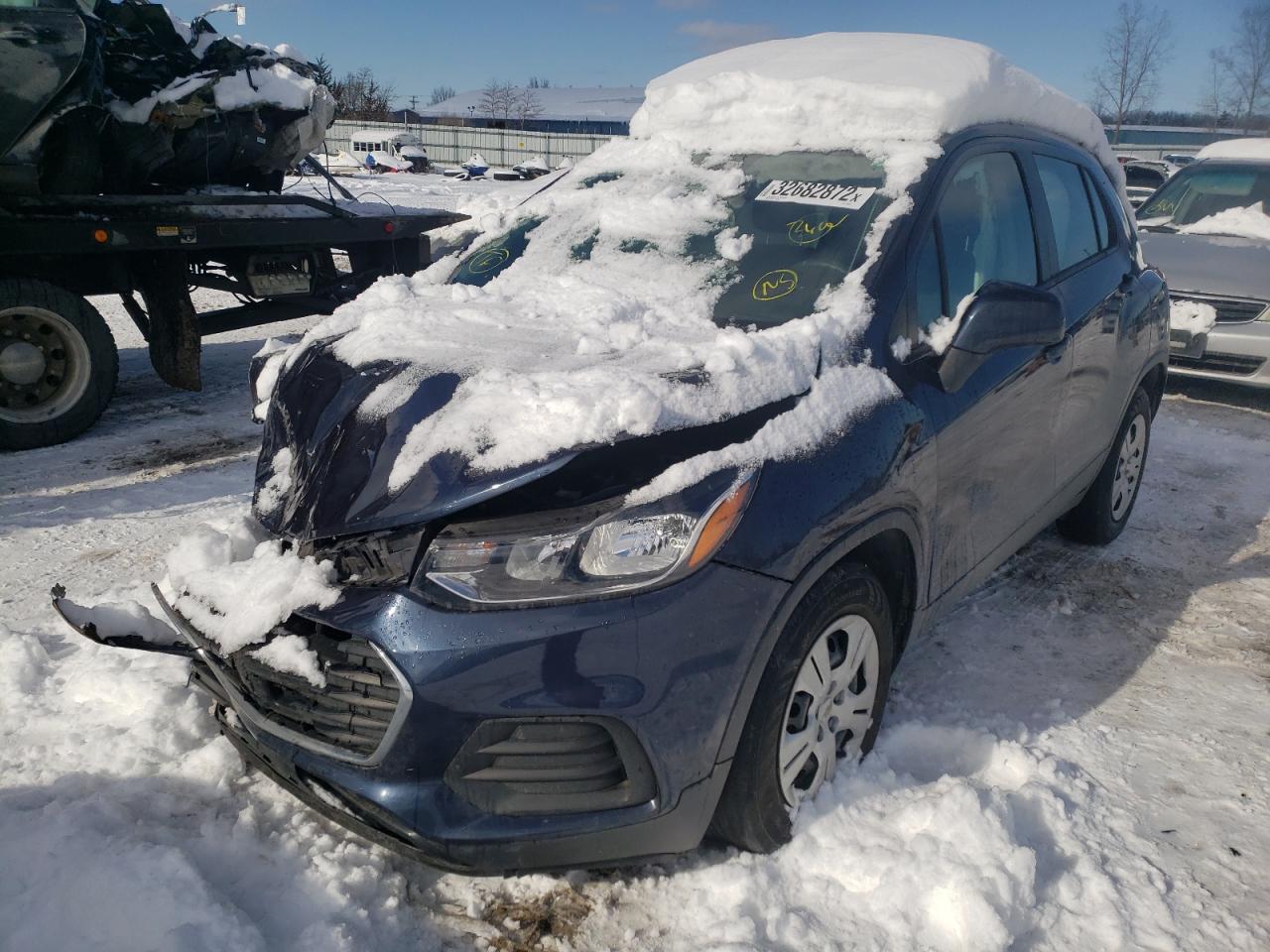 Photo 2 from auction – 2018 CHEVROLET TRAX LS with VIN 3GNCJKSB4JL153660